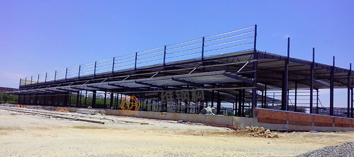 山東三維鋼結構公司建造的輕鋼結構廠房
